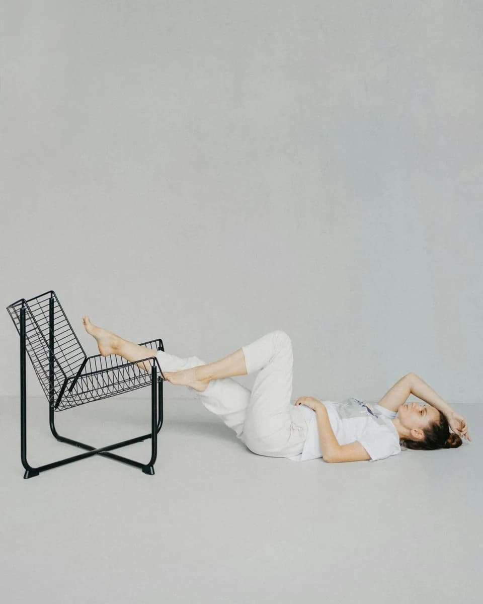 Studio editorial — chair rest